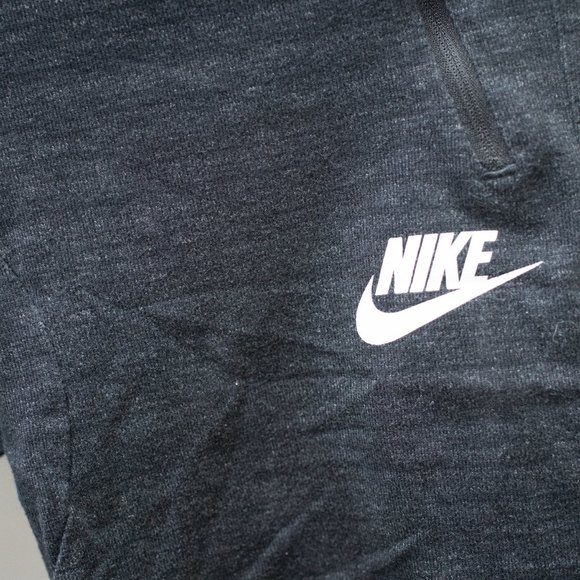 Dark Heather Grey Nike Sweat Shorts size Small - Picture 3 of 3